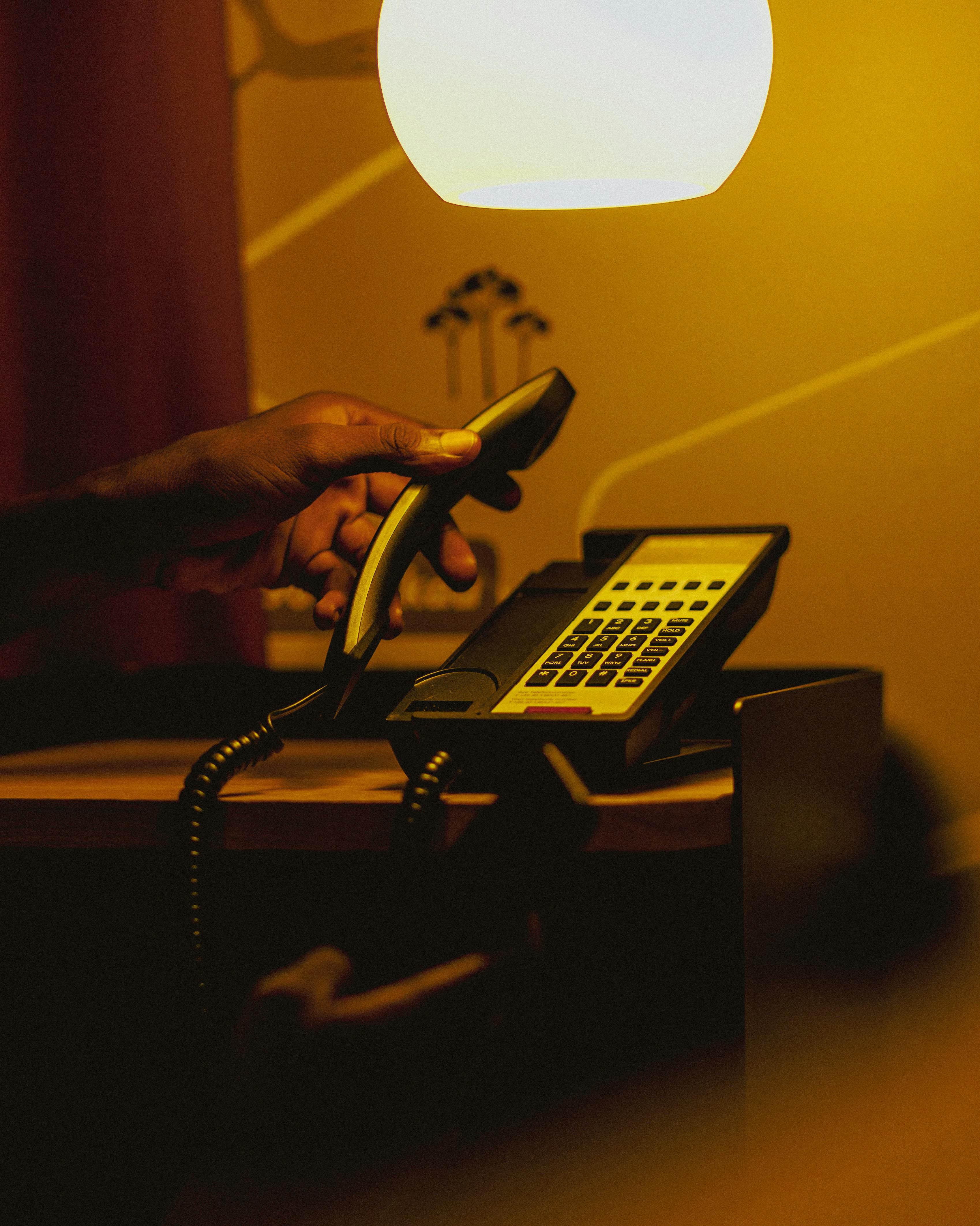 Desk Lamp Color Temperature Explained (Warm vs Cool Light)