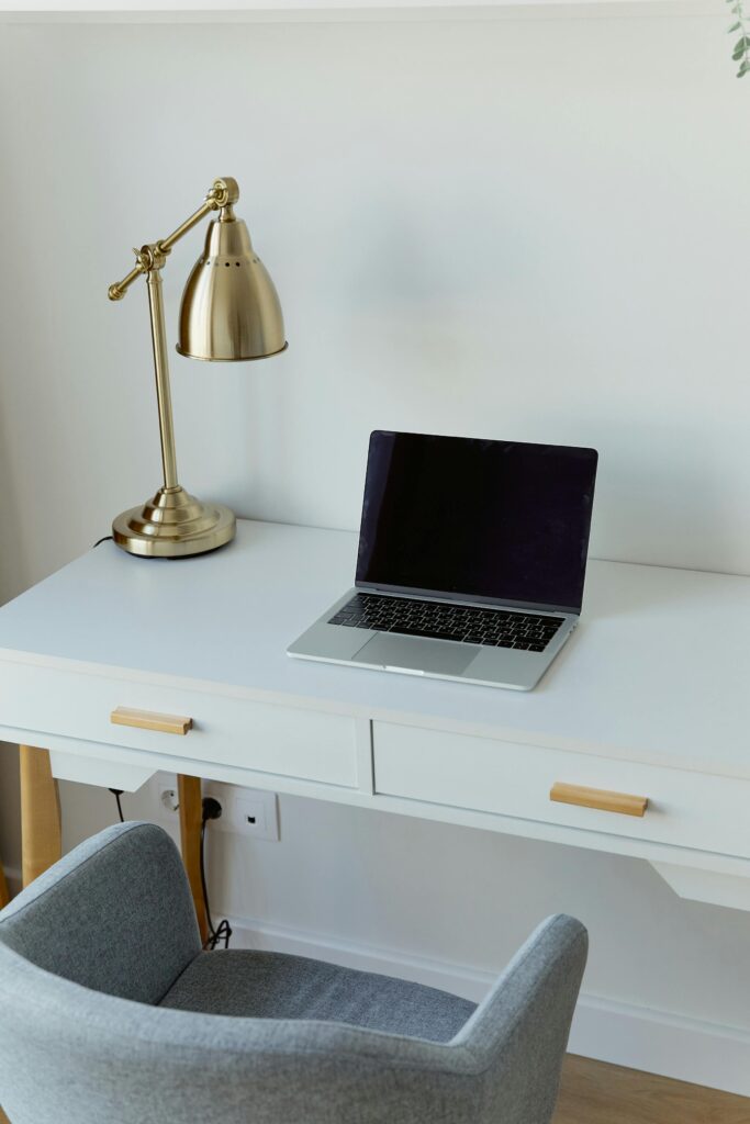 Desk Lamps For Eye Comfort