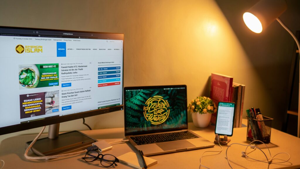 how to set up your desk for productivity