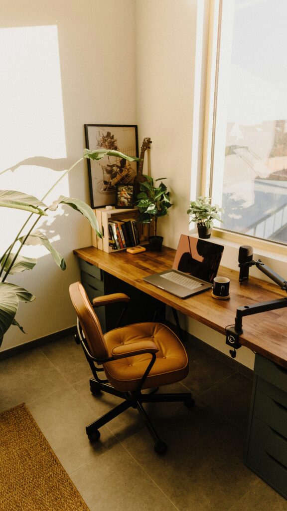 How to set up your desk for productivity