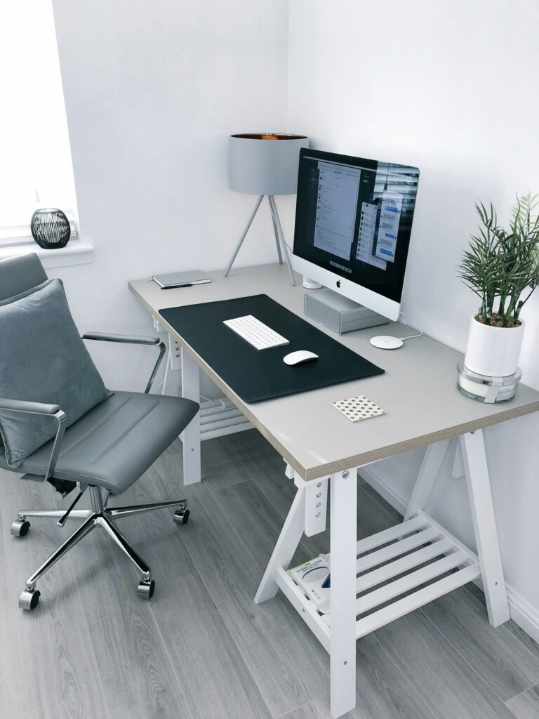 minimalist desk setup ideas
